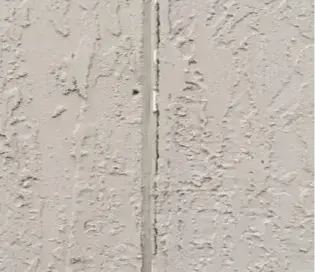 Stucco crack damage
